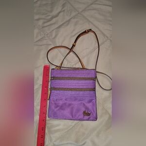 Dooney&Bourke small cross body purse